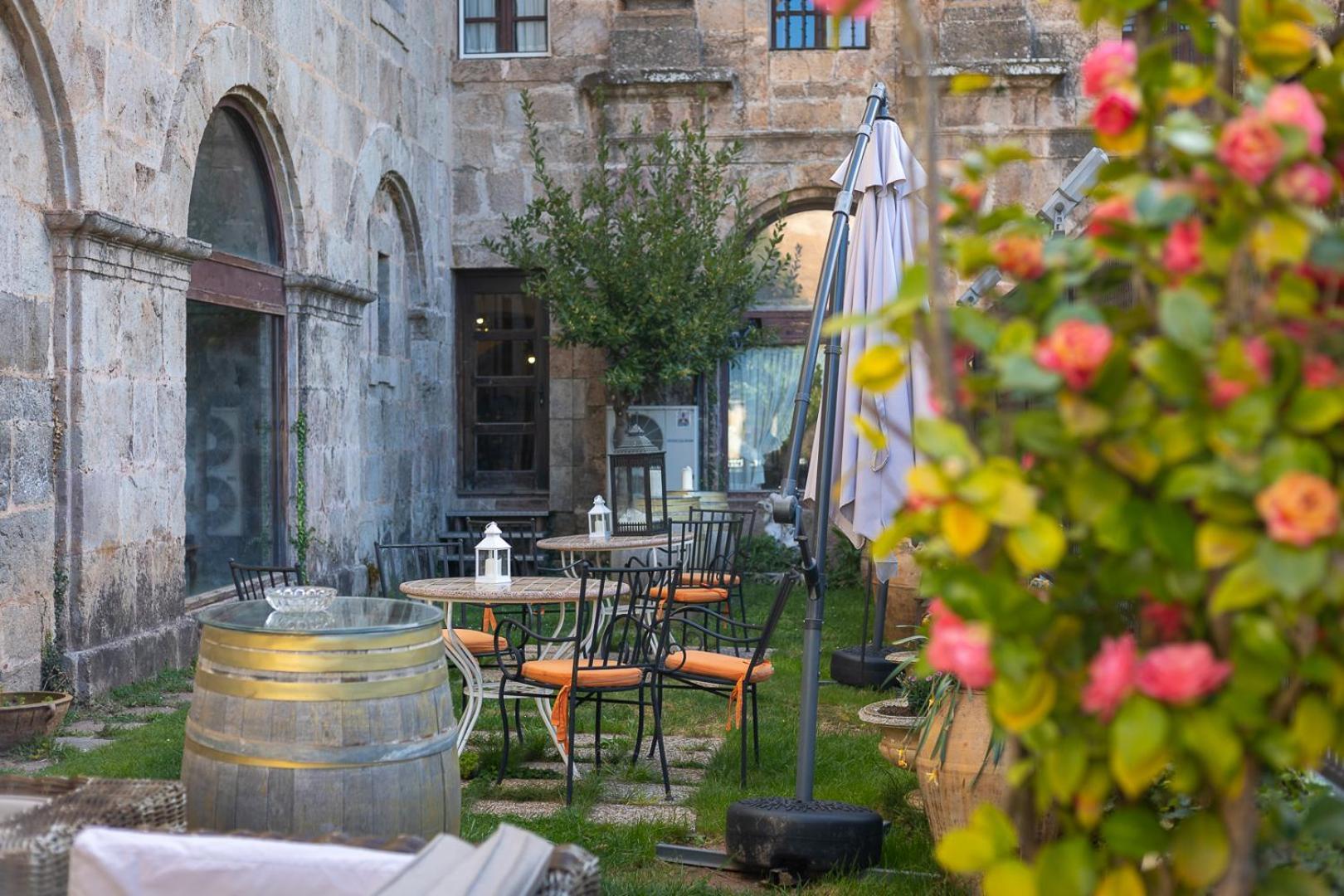 Hosteria Del Monasterio De San Millan Сан-Мильян-де-ла-Коголья Экстерьер фото